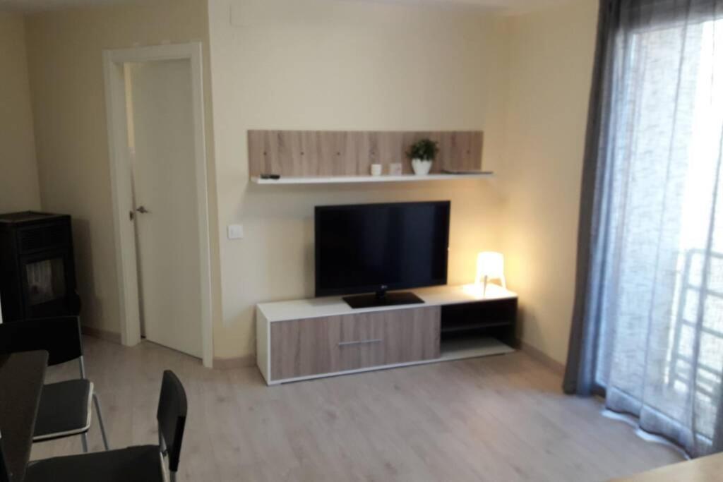 Nuevo Y Acogedor Apto En Vielha-Betren. Con Garaje Apartment Екстериор снимка
