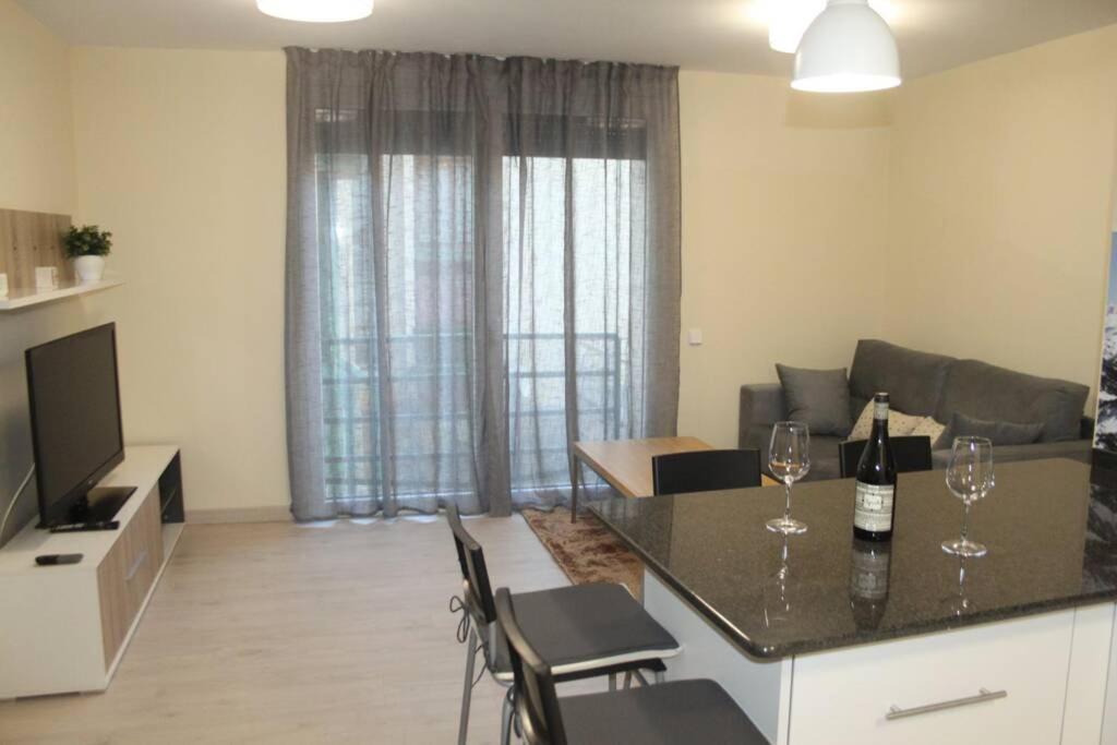 Nuevo Y Acogedor Apto En Vielha-Betren. Con Garaje Apartment Екстериор снимка